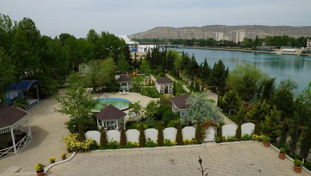 River Side Hotel Mingeczaur Zewnętrze zdjęcie