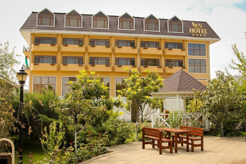 River Side Hotel Mingeczaur Zewnętrze zdjęcie