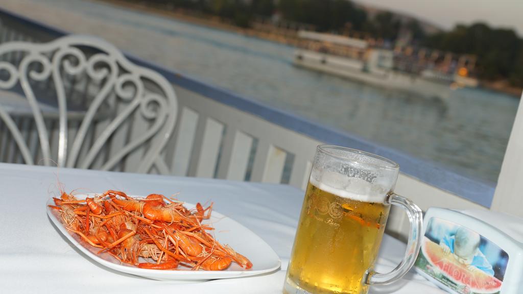 River Side Hotel Mingeczaur Zewnętrze zdjęcie