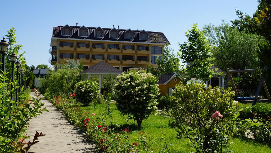River Side Hotel Mingeczaur Zewnętrze zdjęcie